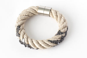Bracelet Virus