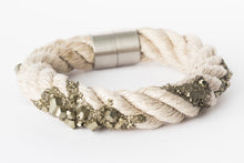 Load image into Gallery viewer, Bracelet Virus